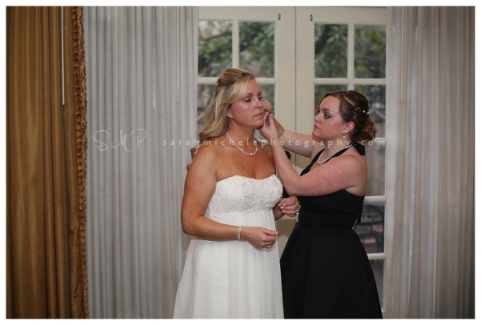 Bride with daughter preparing 