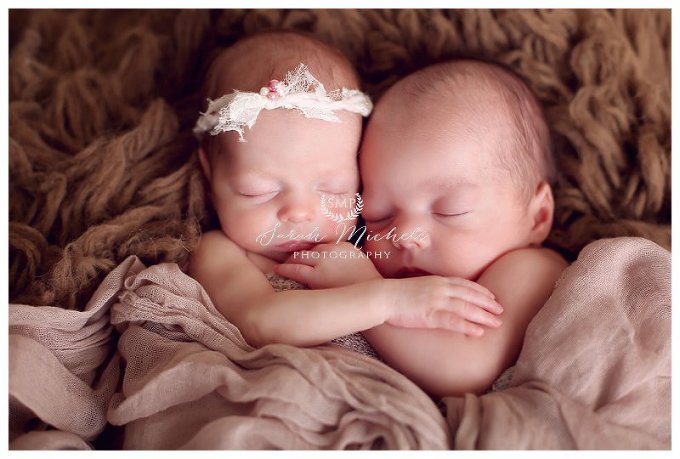 Annapolis Newborn Photographer Twin portraits 