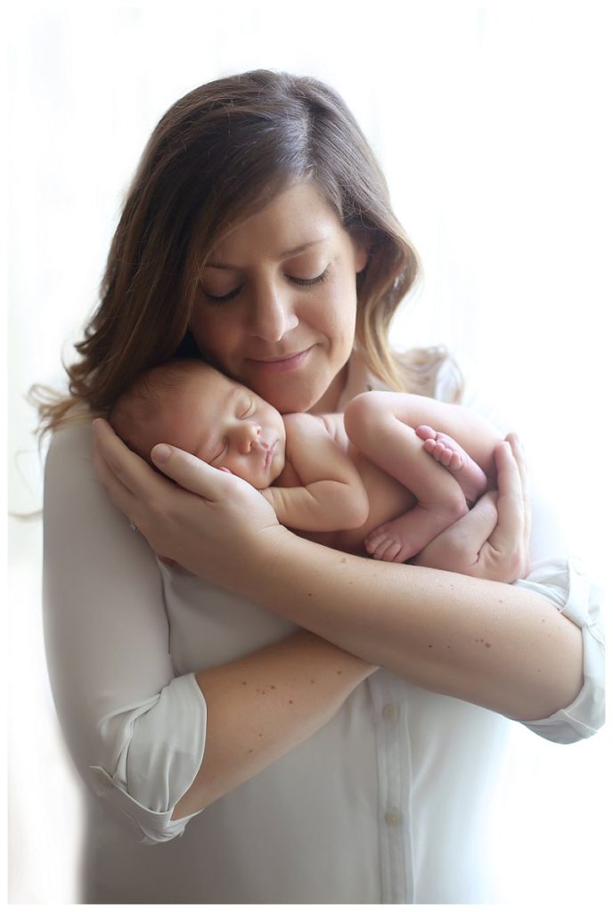 Annapolis Newborn Photographer Motherhood unplugged 
