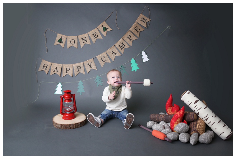 Annapolis Family photographer Cake smash