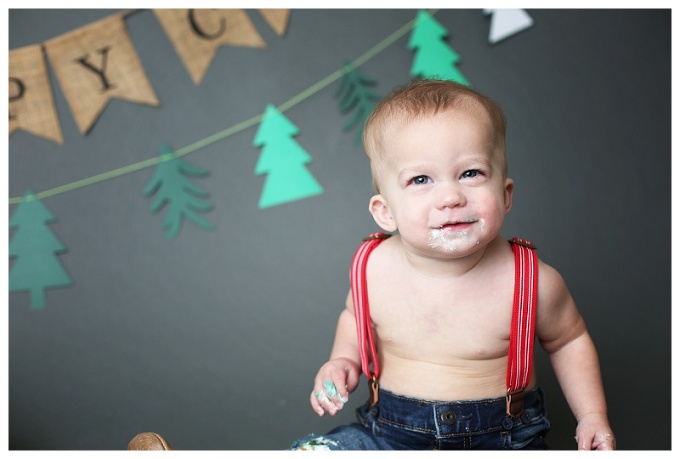 Annapolis Family photographer Cake smash