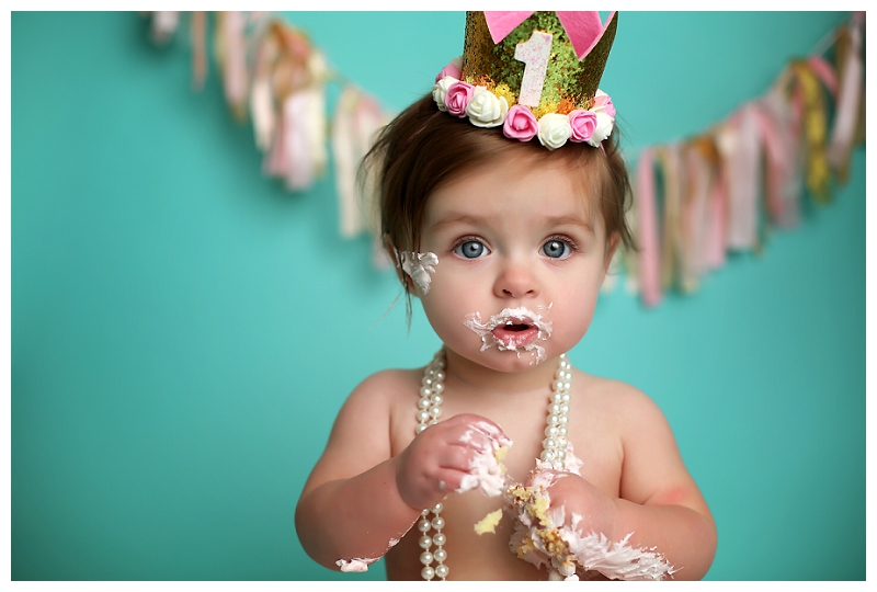 Baltimore Family Photographer cake smash 