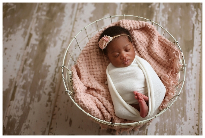 Baltimore Newborn photographer 