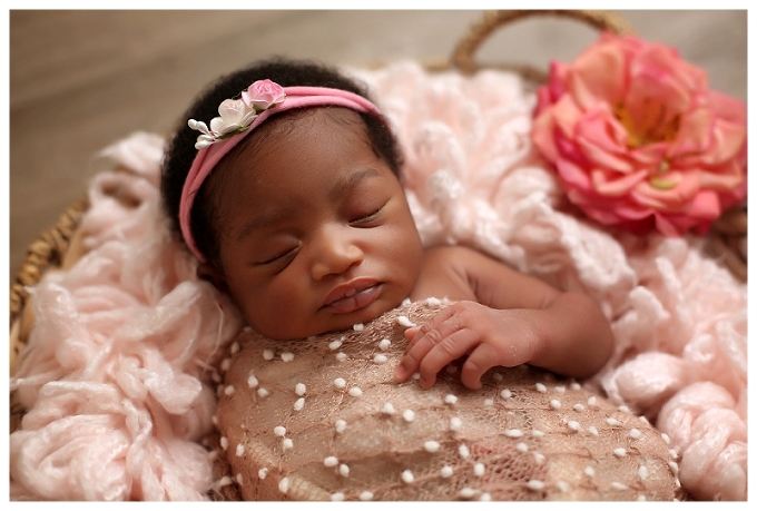 Baltimore Newborn photographer 