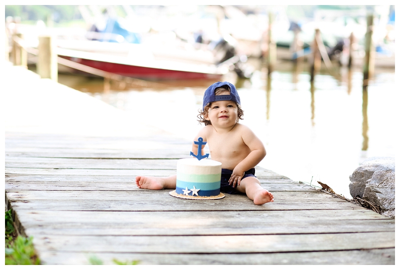 Annapolis Family photographer cake smash 