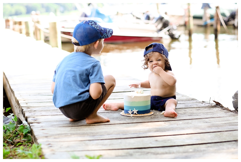 Annapolis Family photographer cake smash 