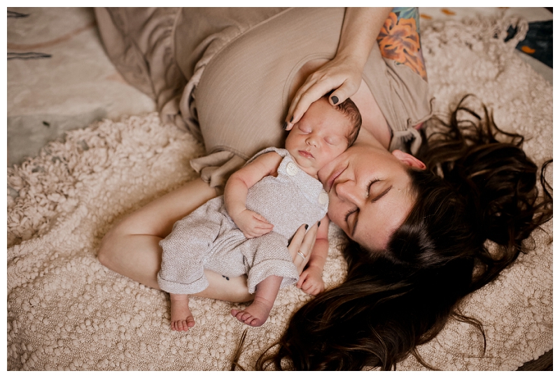 Annapolis Newborn Photographer Lifestyle